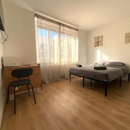 M28 Marquer Joli Proche De La Gare Et Du Centre Apartment