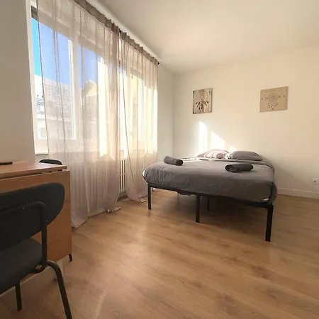 Apartment M28 Marquer Joli Proche De La Gare Et Du Centre Annemasse